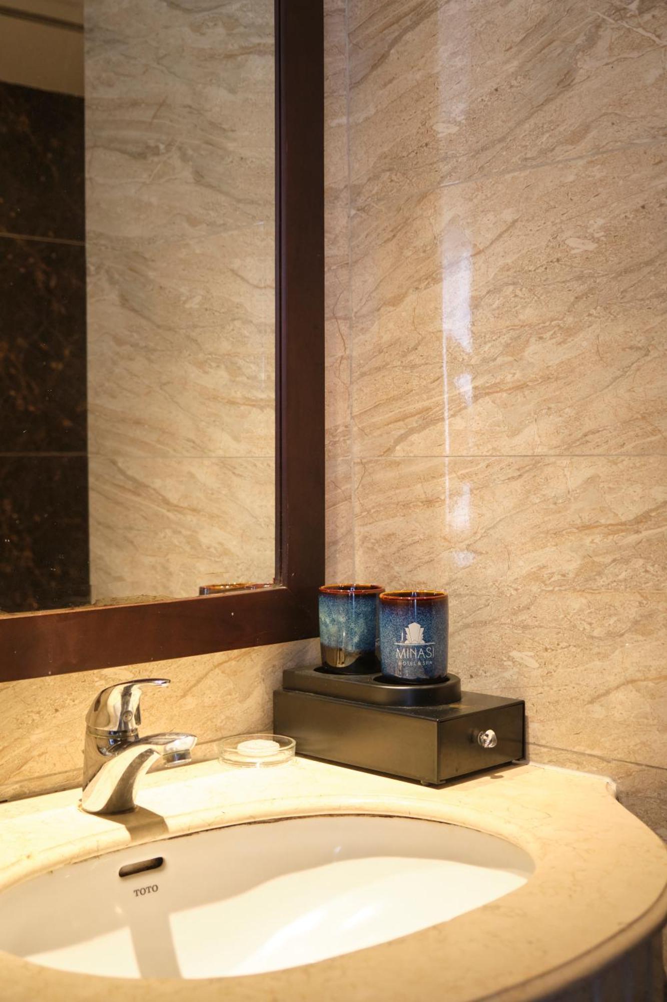 Minasi Premium Hotel Hanoi Eksteriør billede